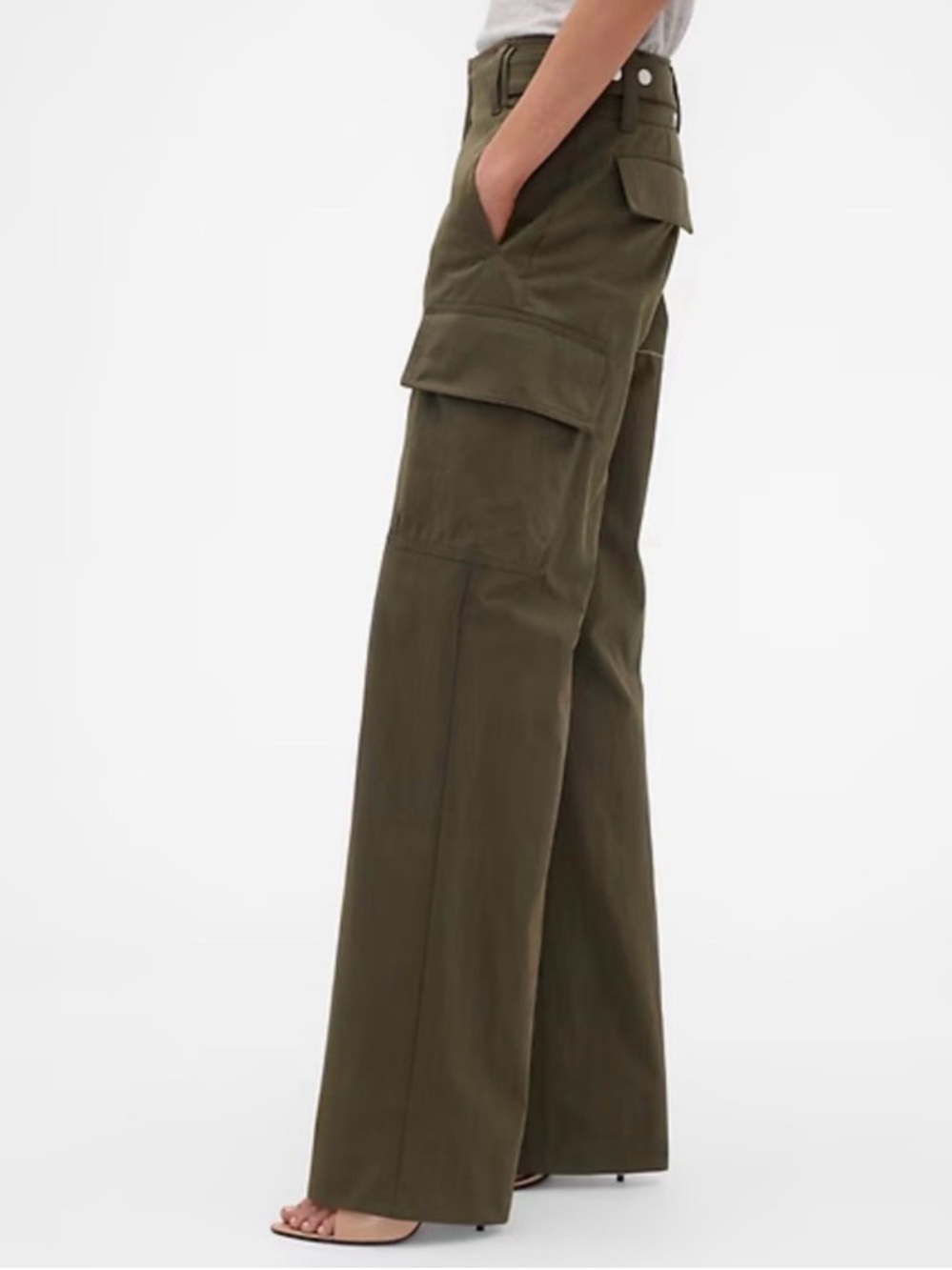 🔥 NWT GAP x Victoria Beckham High Rise Cargo Pants - size 12 - Picture 2 of 8
